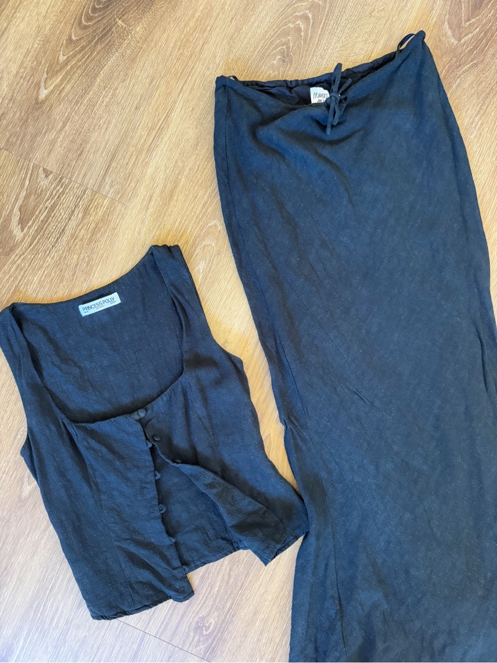 Princess Polly Mercer Skirt & Zenda Top Set in Black - Size 2 - Picture 7 of 7
